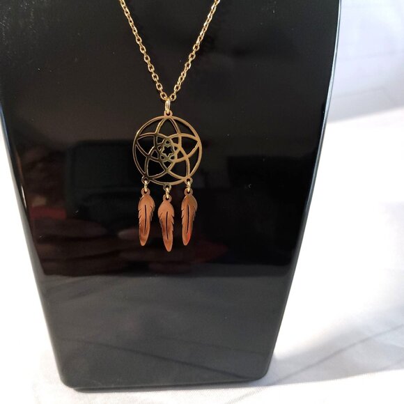 Mini Dreamcatcher Necklace Goldtone Stainless Steel NWT Gift Box Women’s Jewelry - Picture 1 of 7